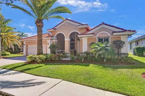 1436 Blue Jay Cir, Weston, FL 33327