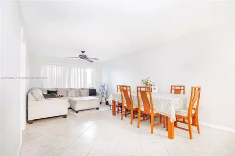 941 NW 45th St #7, Pompano Beach, FL 33064