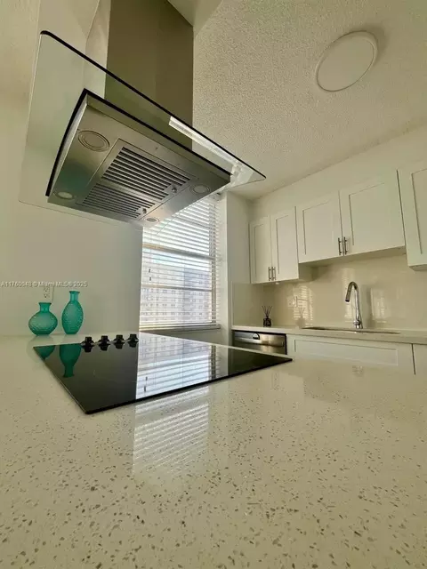251 174th St #1716, Sunny Isles Beach, FL 33160