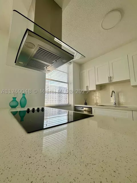 251 174th St #1716, Sunny Isles Beach, FL 33160