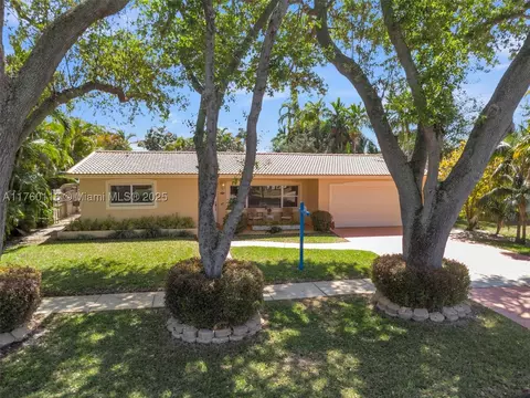 4208 Jefferson St, Hollywood, FL 33021
