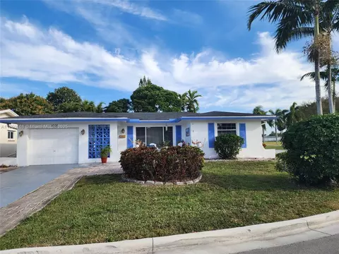 5001 NW 50th St, Tamarac, FL 33319