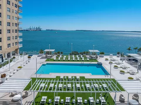 770 Claughton Island Dr #2111, Miami, FL 33131