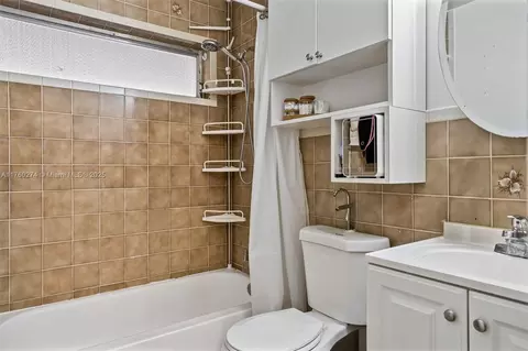1002 E 20th St, Hialeah, FL 33013 photo 13