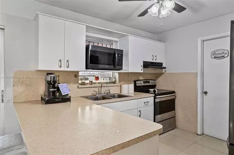 1002 E 20th St, Hialeah, FL 33013 photo 8