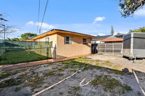 1002 E 20th St, Hialeah, FL 33013 photo 24