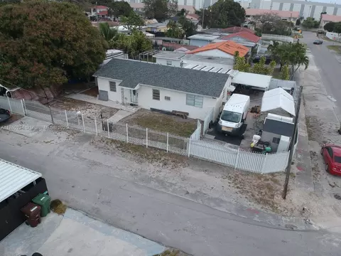 685 SE 8th Ct, Hialeah, FL 33010
