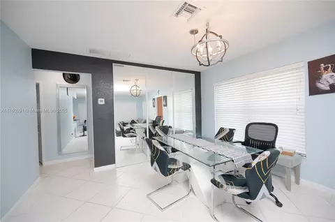 1301 NW 45th St, Fort Lauderdale, FL 33309