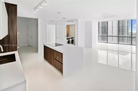 851 NE 1st Ave #4203, Miami, FL 33132