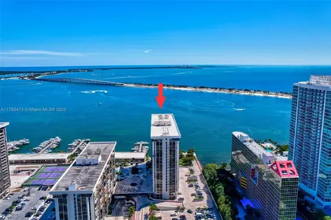 View/Area - 1925 Brickell Ave #D901, Miami, FL 33129 photo 2 of 4