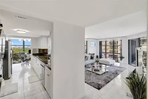 Entry Way - 1925 Brickell Ave #D901, Miami, FL 33129 photo 2 of 3