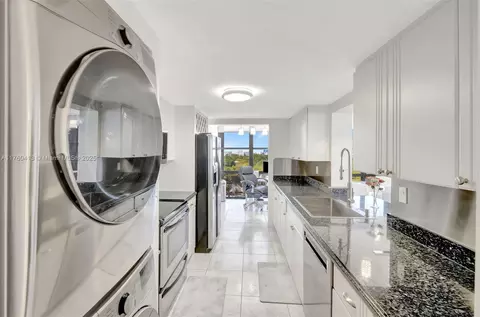 Other - 1925 Brickell Ave #D901, Miami, FL 33129 photo 8 of 10
