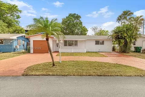 1151 NW 81st Ave, Pembroke Pines, FL 33024
