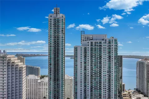 45 SW 9th St #3702, Miami, FL 33130