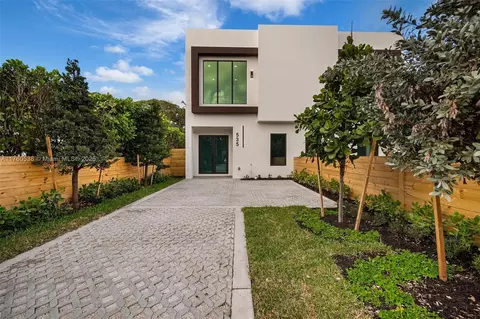 533 NW 52nd St #533, Miami, FL 33127