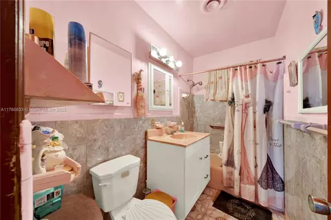 Bath - 727 E 26th St, Hialeah, FL 33013 photo 1 of 1