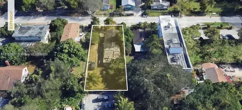 7544 NE 1st Ave, Miami, FL 33138
