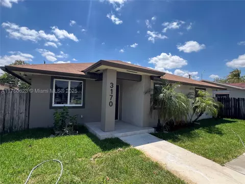 3170 NW 92nd St, Miami, FL 33147