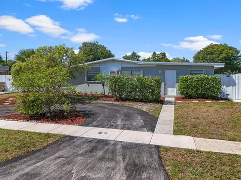 3911 SW 60th Ave, Davie, FL 33314
