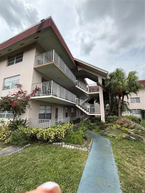 2901 NW 47th Ter #341A, Lauderdale Lakes, FL 33313