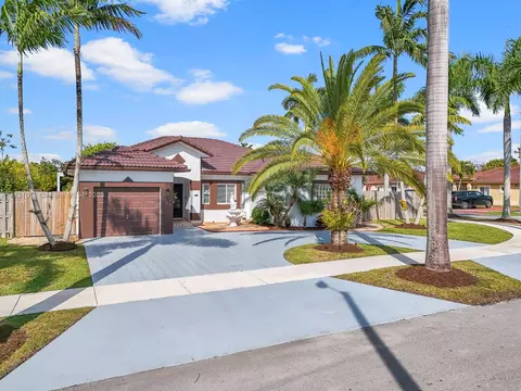 702 SE 14th Ave, Homestead, FL 33033