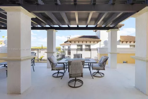 8390 SW 72nd Ave #609, Miami, FL 33143