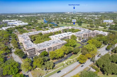 2806 N 46th Ave #D242, Hollywood, FL 33021