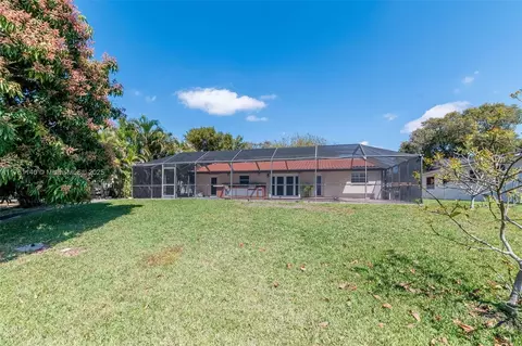 6930 Seagrape Ter, Miami Lakes, FL 33014 photo 32