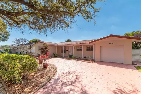 6930 Seagrape Ter, Miami Lakes, FL 33014 photo 3