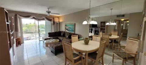 4451 NW 16th St #K302, Lauderhill, FL 33313