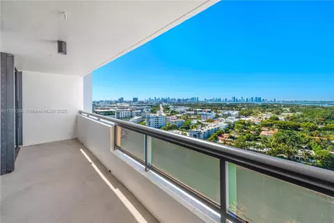 2555 Collins Ave #2104, Miami Beach, FL 33140
