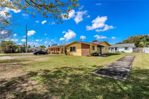 16300 N Miami Ave, Miami, FL 33169