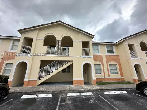 1663 SE 27th Dr #103, Homestead, FL 33035