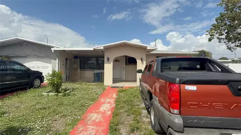 3261 NW 177th Ter, Miami Gardens, FL 33056