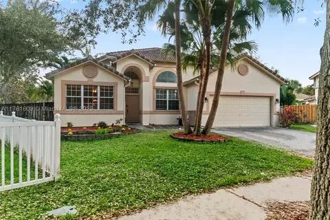 2918 Dublin Cir, Hollywood, FL 33026