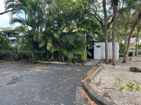 6381 Cotton Tail Rd #6381, Miami Lakes, FL 33014