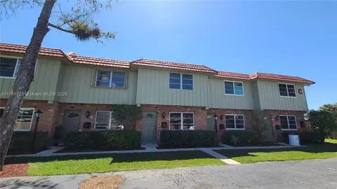 56 NE 20th Ct #8C, Wilton Manors, FL 33305