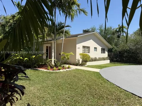 6221 SW 58 St, South Miami, FL 33143