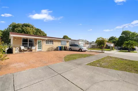 Exterior - 165 E 18th St, Hialeah, FL 33010 photo 1 of 6