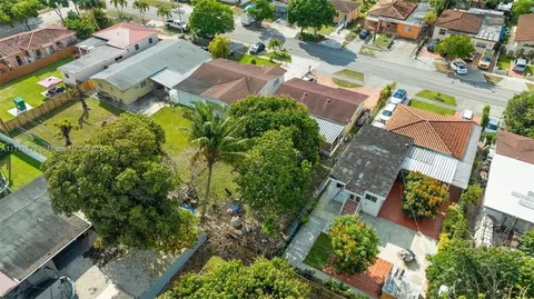 View/Area - 165 E 18th St, Hialeah, FL 33010 photo 10 of 12
