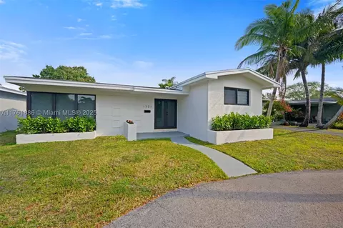 1321 NE 173rd St, North Miami Beach, FL 33162