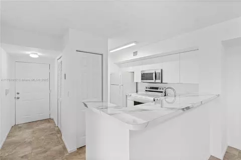 11177 SW 8th St #207, Pembroke Pines, FL 33025