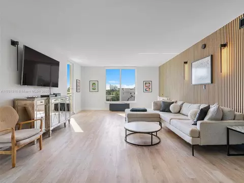 10350 W Bay Harbor Dr #4H, Bay Harbor Islands, FL 33154
