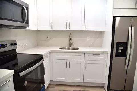 6070 W 18th Ave #310, Hialeah, FL 33012