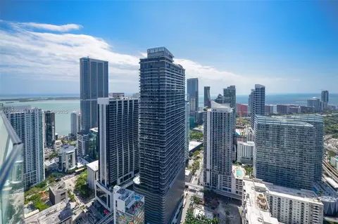 45 SW 9th St #1107, Miami, FL 33130