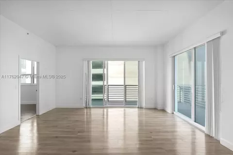 234 NE 3rd St #1002, Miami, FL 33132