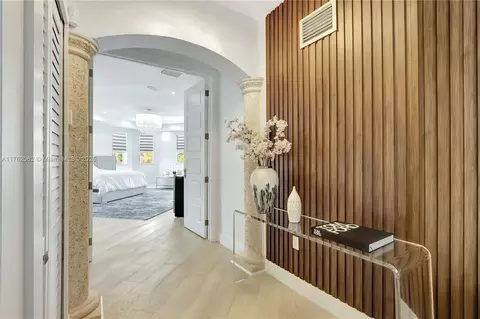 Entry Way - 6543 SW 162 Path, Miami, FL 33193 photo 5 of 5