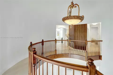 Entry Way - 6543 SW 162 Path, Miami, FL 33193 photo 4 of 5