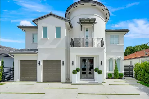 Exterior - 6543 SW 162 Path, Miami, FL 33193 photo 3 of 6