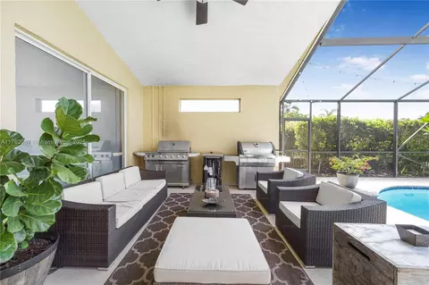 Other - 2943 Oakbrook Dr, Weston, FL 33332 photo 9 of 11